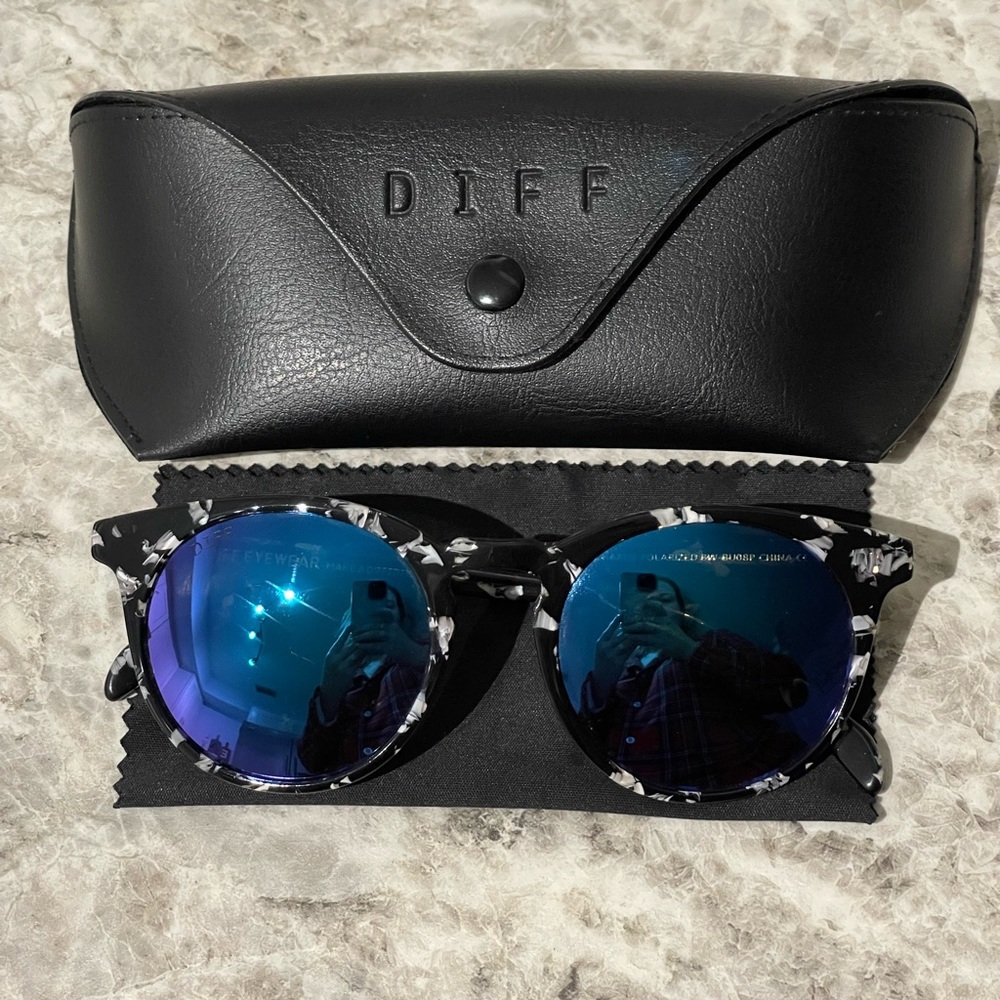DIFF Sunglasses